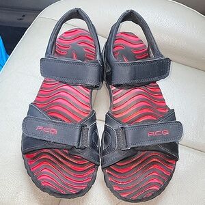 Nike ACG Santiam 4 Sandals Black Red Colorway Size 7 Hiking Sandals